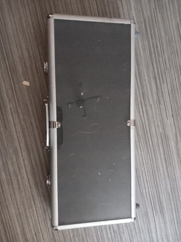 Poker chip case - &,