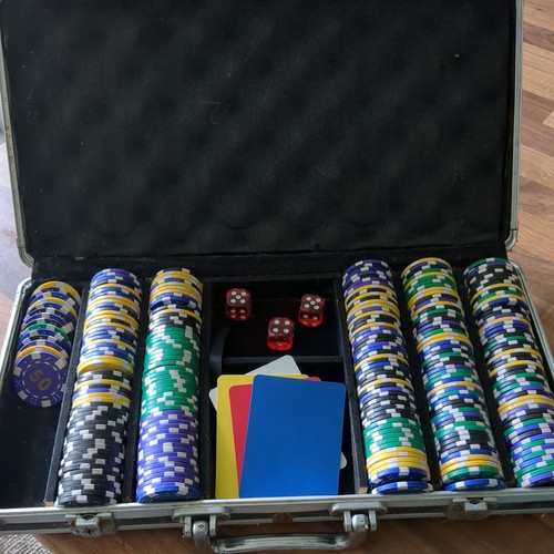 Redtooth 300 poker chip - 300, in
