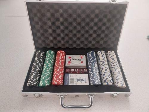 300 piece poker set with - set,